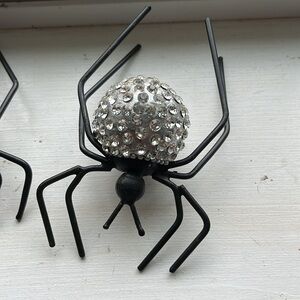 Christian Siriano rhinestone bedazzled spiders set of 12 six black six silver